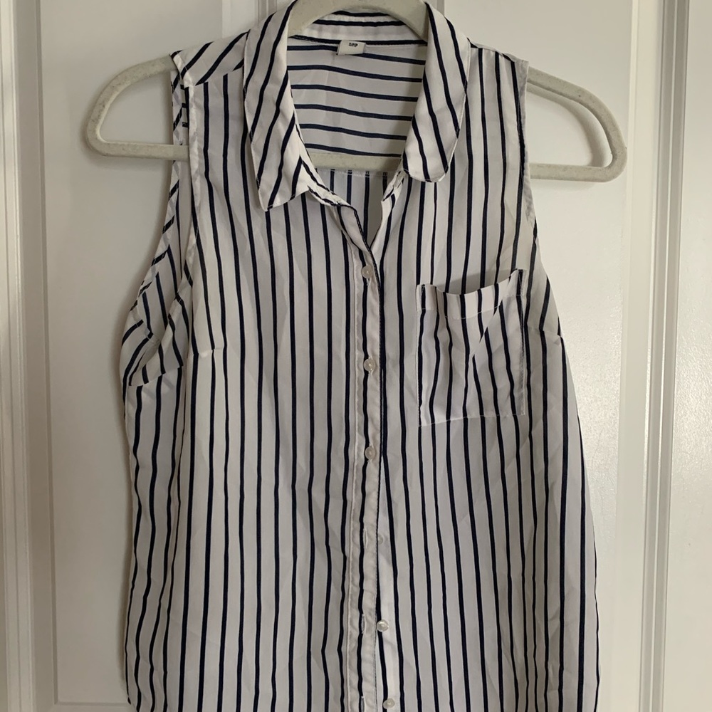 Old Navy Stripped collar Tabk